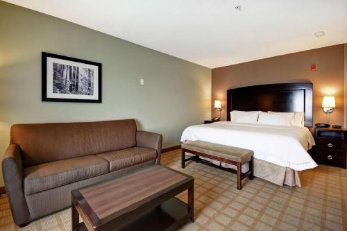 Hampton Inn & Suites Detroit-Canton Image