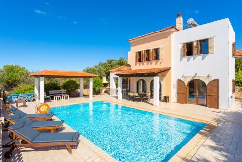 Villa Eva Large Private Pool AC WiFi