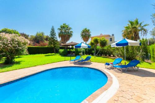 Πισίνα στο ή κοντά στο Villa Halima Fostira