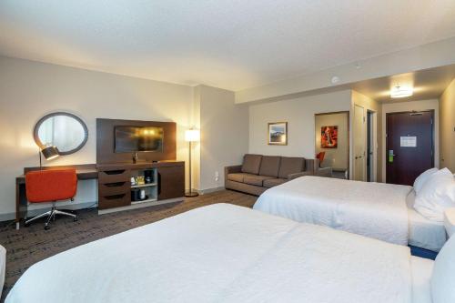 Postel nebo postele na pokoji v ubytování Hampton Inn & Suites Flagstaff - West