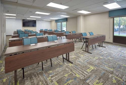 Konferenční prostory v ubytování Hampton Inn by Hilton Harrisburg West
