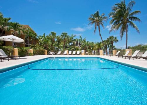 Bazén v ubytování Hampton Inn Key Largo nebo v jeho okolí