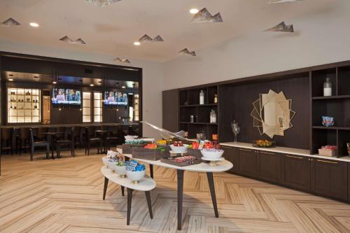 Homewood Suites By Hilton Los Angeles International Airport Image