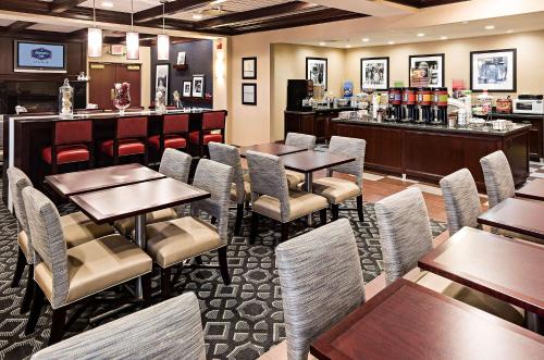 Zona de estar de Hampton Inn Littleton