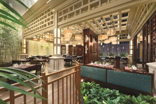 Embassy Suites by Hilton Orlando Lake Buena Vista South photo 54
