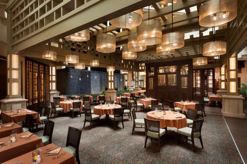 Embassy Suites by Hilton Orlando Lake Buena Vista South photo 55