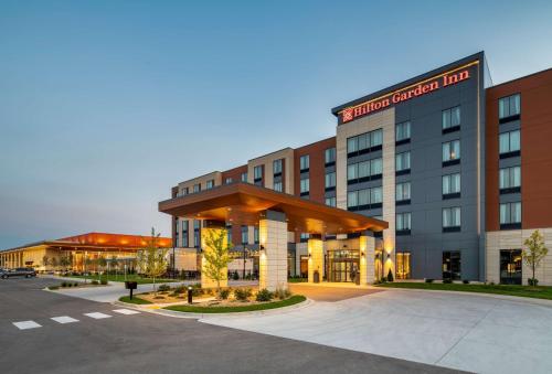 a rendering of the front of the hotel garden inn at Hilton Garden Inn Milwaukee Brookfield Conference Center in Brookfield