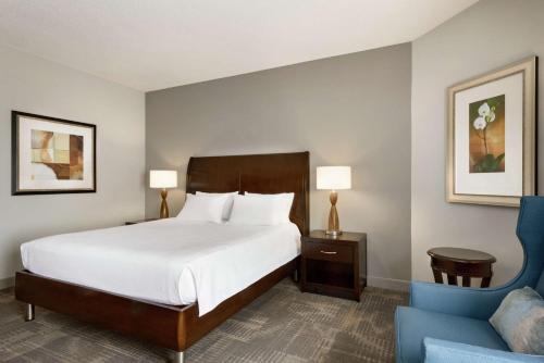 Hilton Garden Inn Minneapolis Downtown Image