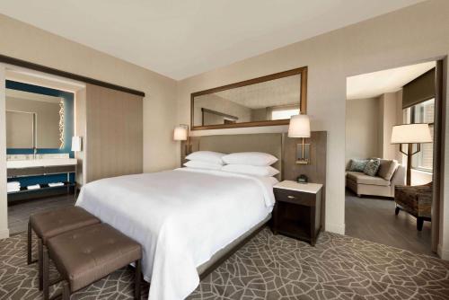 Embassy Suites By Hilton Minneapolis Downtown Hotel Image
