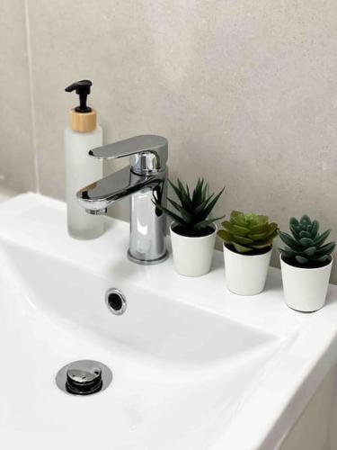 Ảnh trong thư viện ảnh của Modern flat near train station with free parking ở Cambridge