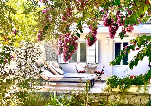 Gallery image of Villa Zen Trogir - Apartment Okrug, Heated pool, EV Type 2 in Trogir