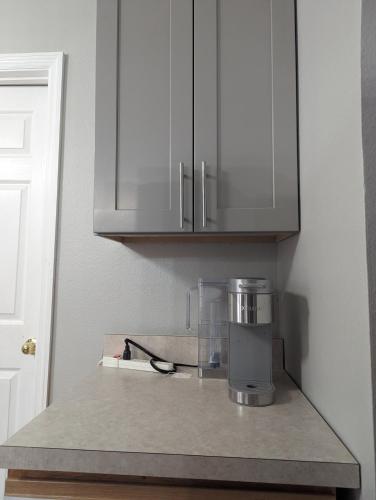 Dapur atau dapur kecil di 2 private rooms in a quiet neighborhood can book up to 4 people