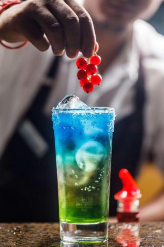 Ποτά στο Radisson Blu Hotel, Dubai Deira Creek