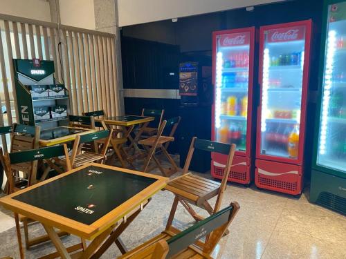 Ресторан / где поесть в FLAT ILHA DO LEITE - DENTRO PÓLO MÉDICO