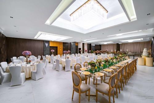 Restaurace v ubytování Radisson Blu Hotel Riyadh Qurtuba