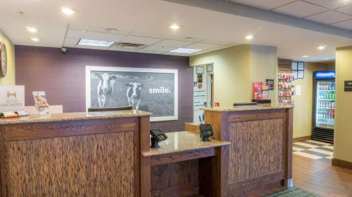 Hampton Inn New Philadelphia – Photos 3