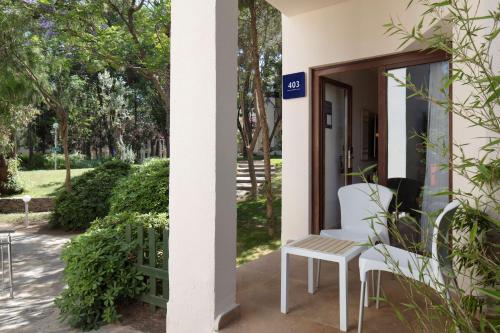 Κήπος έξω από το DoubleTree by Hilton Bodrum Isil Club Ultra All-Inclusive Resort