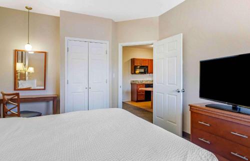 TV o dispositivi per l'intrattenimento presso Extended Stay America Suites - Houston - Kingwood