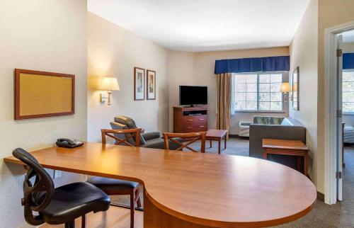 TV o dispositivi per l'intrattenimento presso Extended Stay America Suites - Houston - Kingwood
