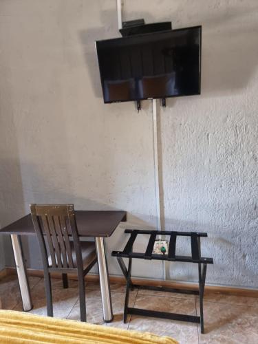 TV a/nebo společenská místnost v ubytování Monate BNB