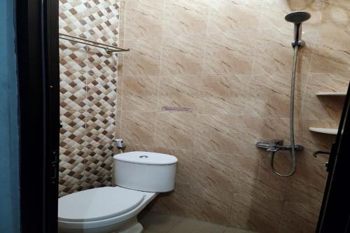 Ένα μπάνιο στο BARADA ROOMS