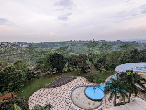 Hồ bơi trong/gần Cottonwood Apartment at Marbella Suites Dago