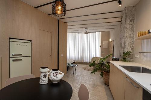 Vintage Eclectic Loft in Old Jaffa by Sea N' Rent
