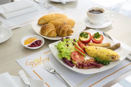 Mad på hotellet eller i nærheden