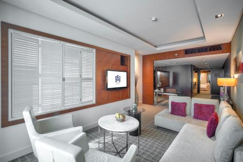 Majestic Premier Hotel Burdubai Image