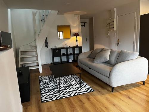 Photo de la galerie de l'établissement Superbe Appartement Centre Ville, à Bourges