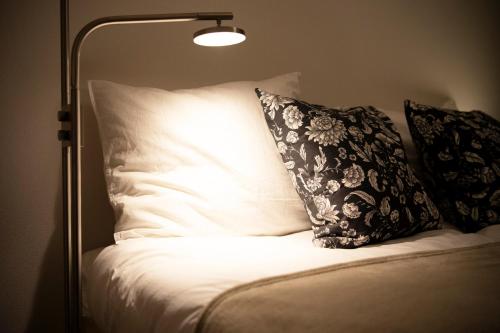 #9 3mins to station 1stop to Shinjuku Stylish apartment with plenty of sunlight