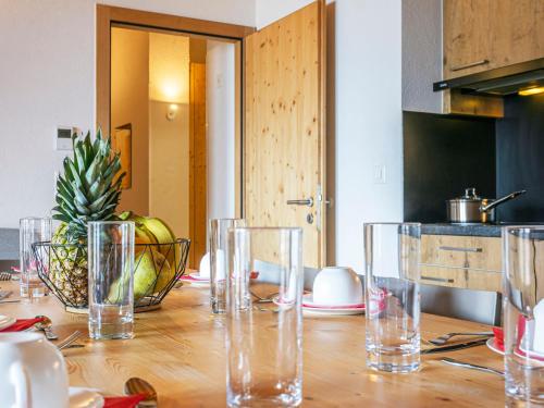 O bucătărie sau chicinetă la Apartment T-Resort La Tzoumaz 4p8 by Interhome