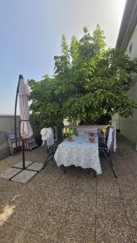 Κήπος έξω από το Casita de invitados en Otura