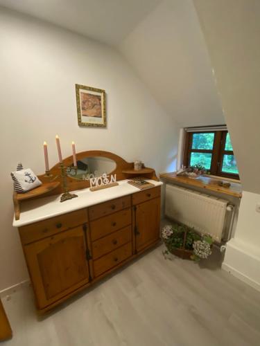 Fotografie z fotogalerie ubytování Stilvolle Ferienwohnung unter Reet in Windbergen v destinaci Windbergen