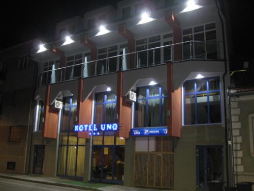 Budova, kde se hotel nachází