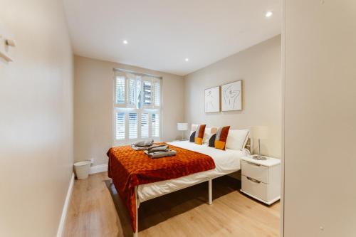 Charming Two-Bedroom Apartment in Kensington