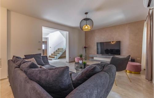 Awesome Home In Medulin With Sauna