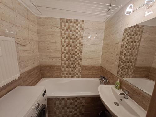Kylpyhuone majoituspaikassa Kaptár lakás
