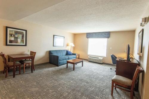 Χώρος καθιστικού στο Hampton Inn Presque Isle