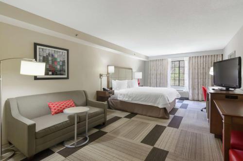 Postel nebo postele na pokoji v ubytování Hampton Inn Salem