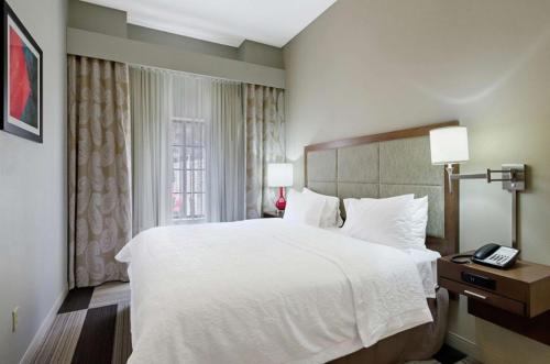 Postel nebo postele na pokoji v ubytování Hampton Inn Salem