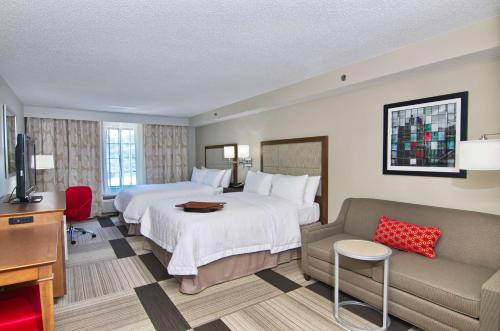 Postel nebo postele na pokoji v ubytování Hampton Inn Salem