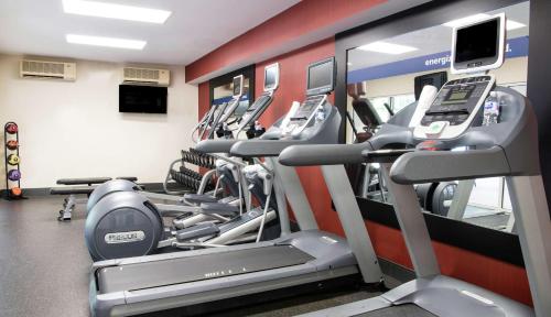 Γυμναστήριο ή/και όργανα γυμναστικής στο Hampton Inn & Suites Rochester/Victor