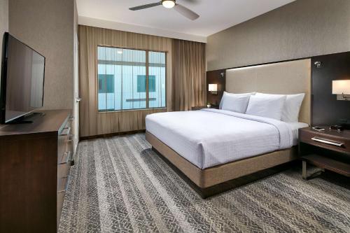 Homewood Suites by Hilton San Diego Downtown/Bayside Image