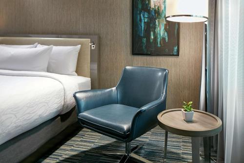 Hilton Garden Inn San Diego Downtown/Bayside, CA Image