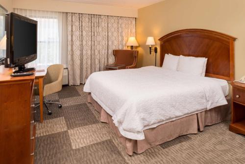 Hampton Inn San Antonio Stone Oak Image