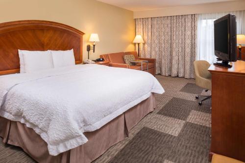 Hampton Inn San Antonio Stone Oak Image
