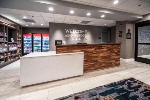 Hampton Inn & Suites Santa Maria – Photos 2