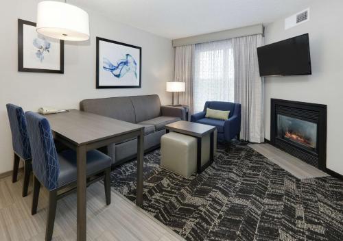 Homewood Suites by Hilton Saint Louis-Chesterfield Image