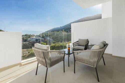 Stunning 2 bedroom Palo Alto, pool + gym RDR304